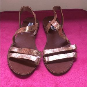 Steve Madden ‘Drumond’ Metallic Gold Sandals